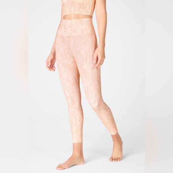 Women’s Fabletics PureLuxe Ultra High Waisted 7/8 Leggings Size XL - Picture 2 of 16